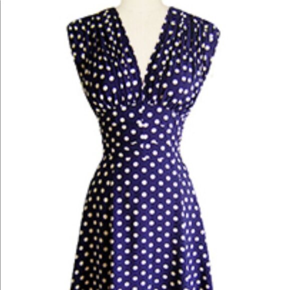 Trashy Diva Dresses & Skirts - Trashy Diva 1940s Big Polka Dot Blue White GUC Dress SZ 10 Summer Vintage